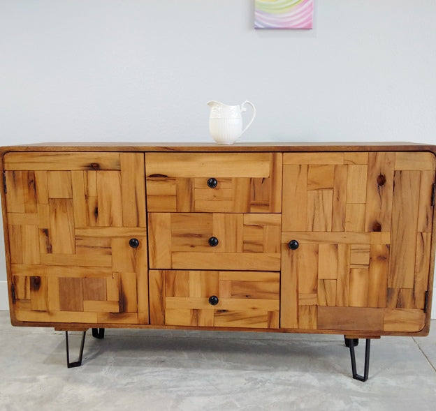 Ketten Haus Credenza